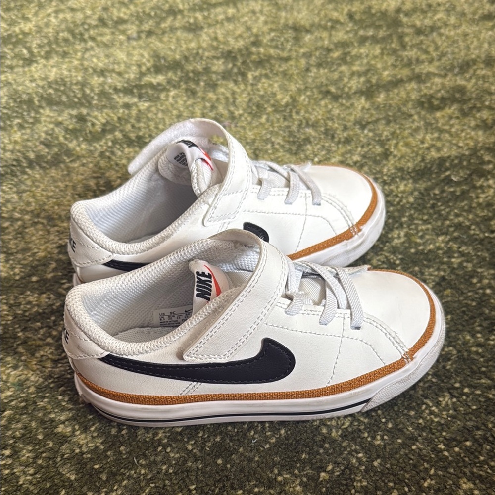 Nike court legacy Kids White and Black Sneakers with Tan Accents